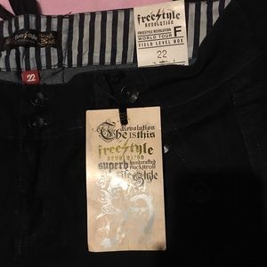 NWT Women’s Plus Size Jeans Size 22